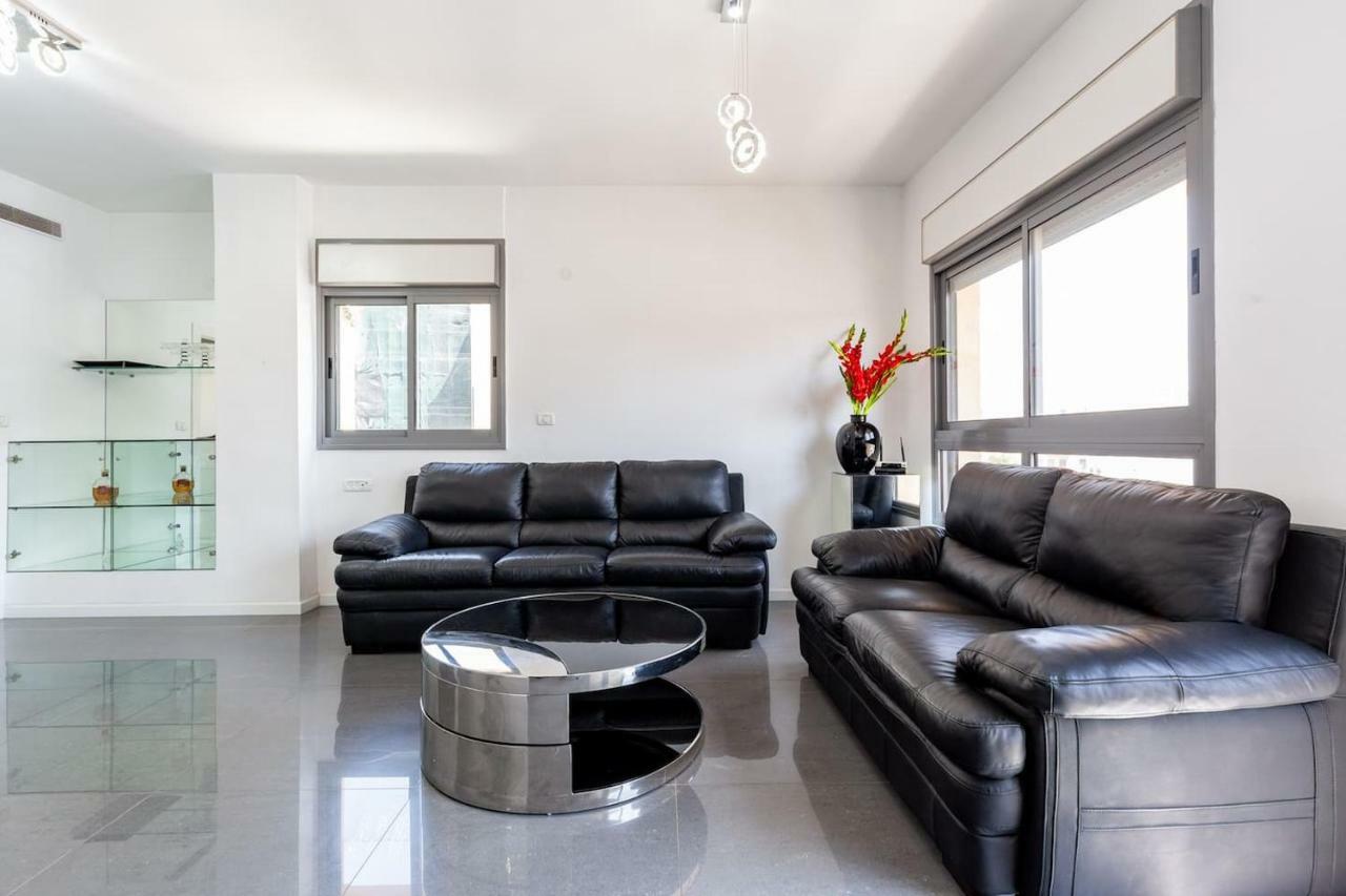 Apartamento de 75 m2, 2 quarto(s) e 2 banheiro(s) em Area de praia Tel Aviv Exterior foto