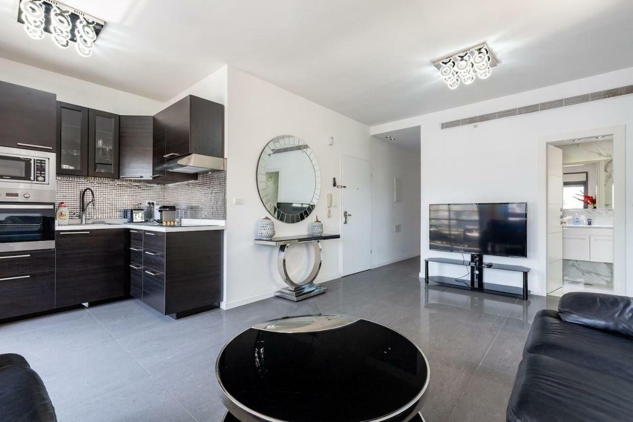 Apartamento de 75 m2, 2 quarto(s) e 2 banheiro(s) em Area de praia Tel Aviv Exterior foto